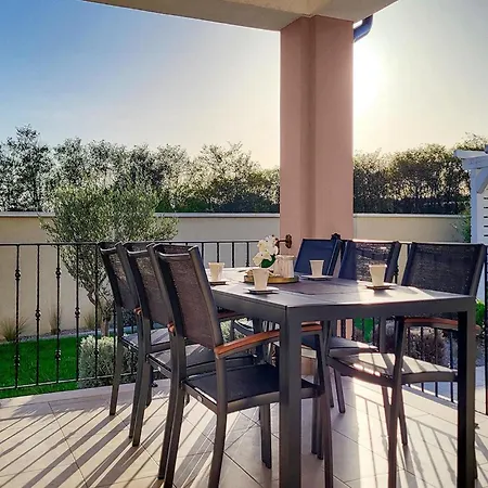 Dom wakacyjny Tempera *